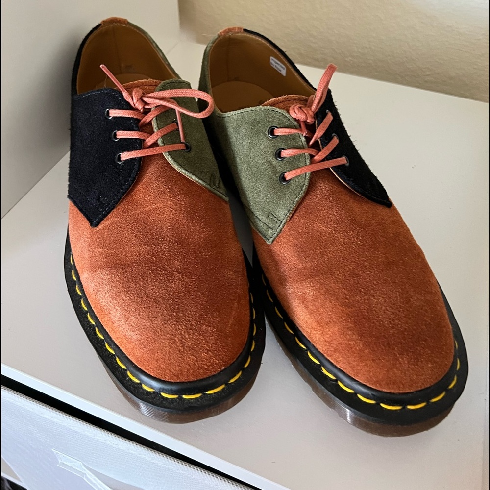 Dr. Martens MIE’s tri color size 7 mens Womens 9